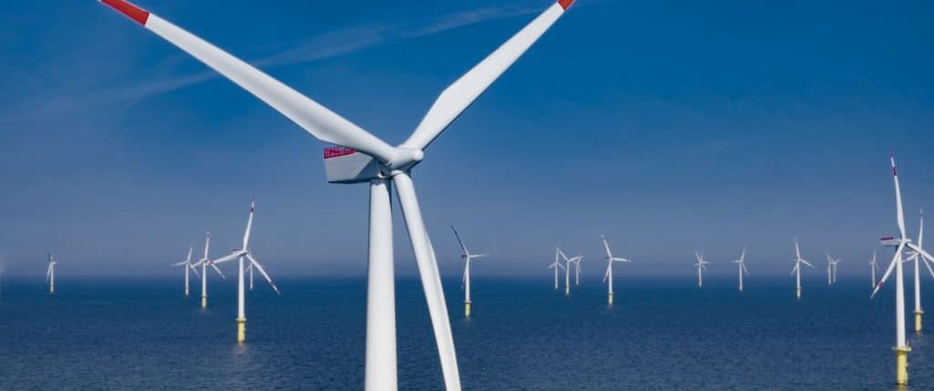Todo lo que necesitas saber sobre los parques eólicos marinos
